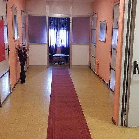 Hotel Violetta Parma Bagian luar foto