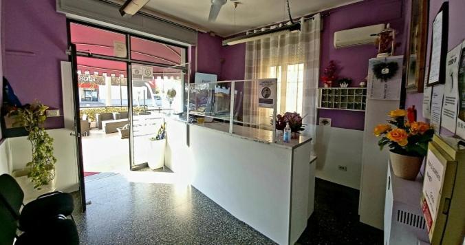 Hotel Violetta Parma Bagian luar foto