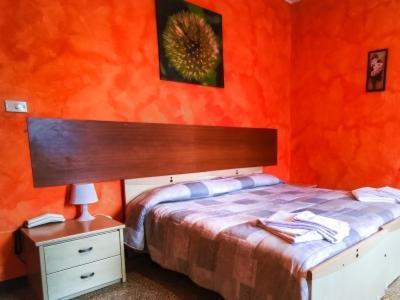 Hotel Violetta Parma Bagian luar foto