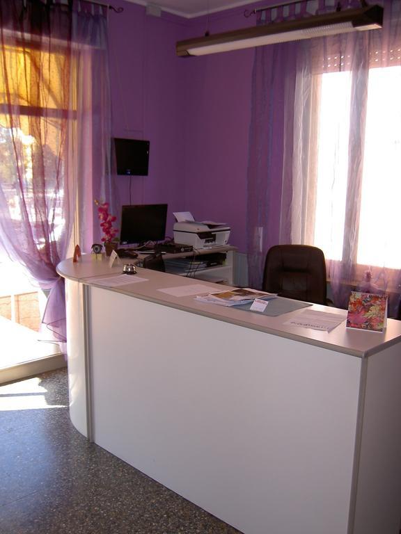 Hotel Violetta Parma Bagian luar foto