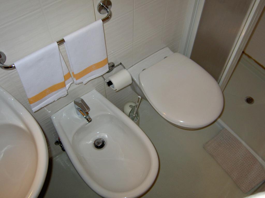 Hotel Violetta Parma Ruang foto